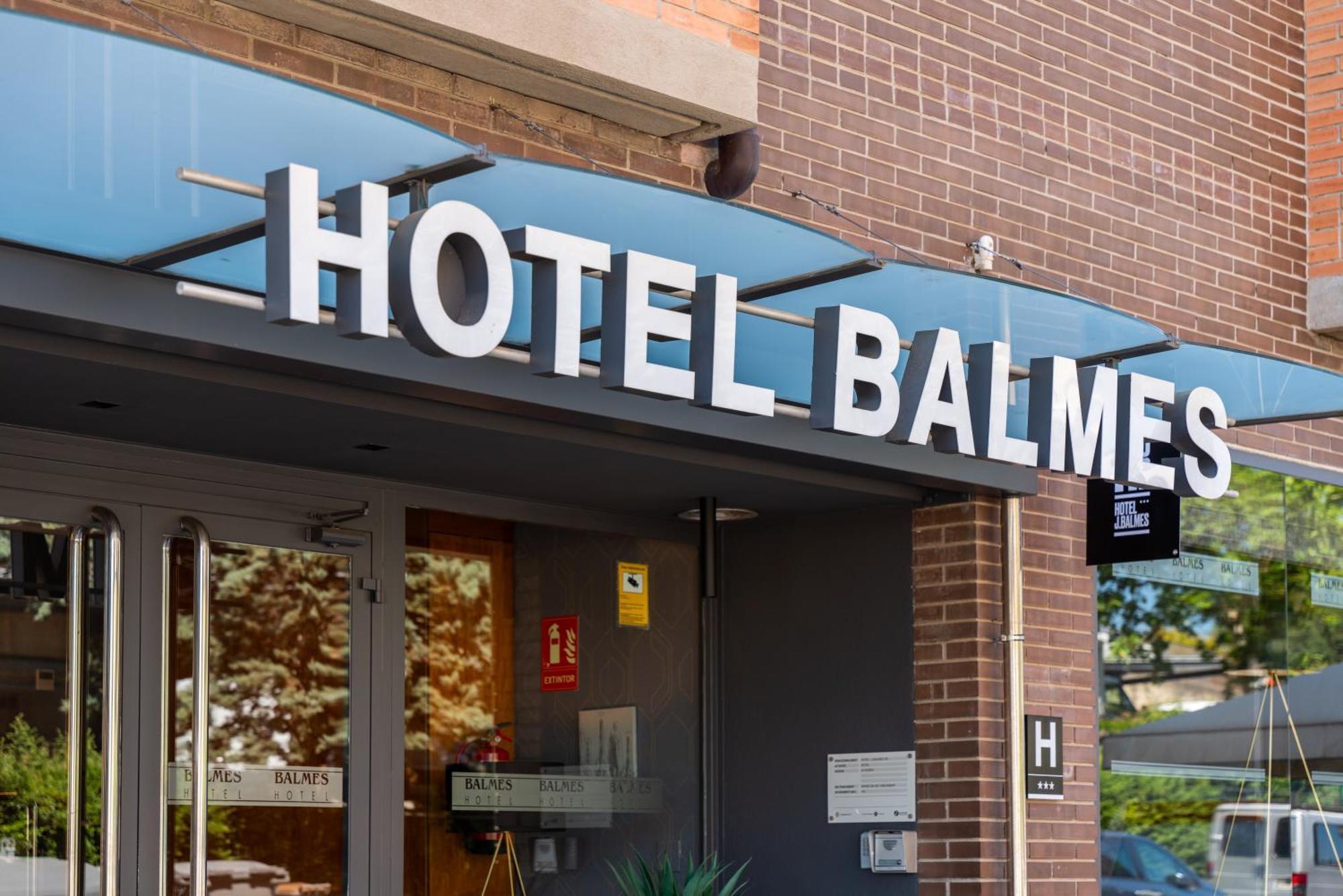 Hotel J. Balmes Vic Dış mekan fotoğraf